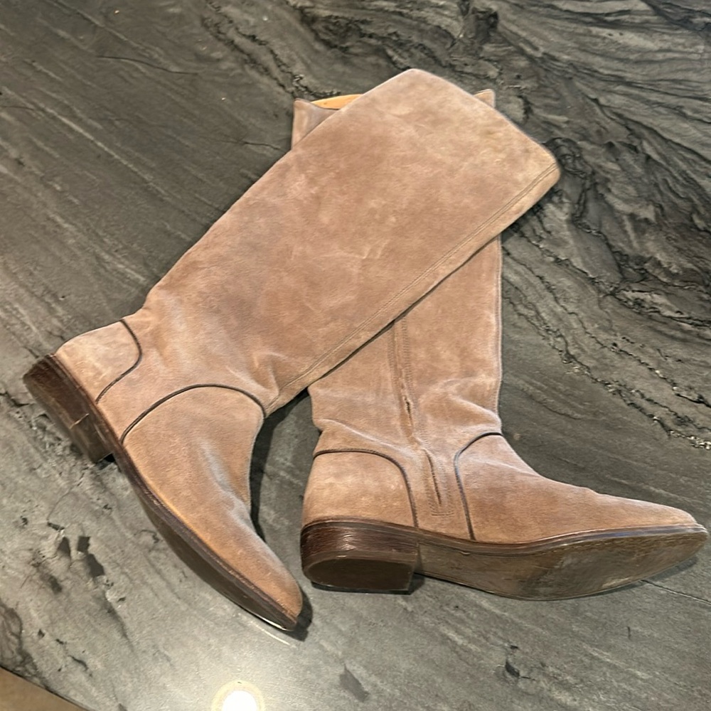 Ugg tall suede boots sz 10